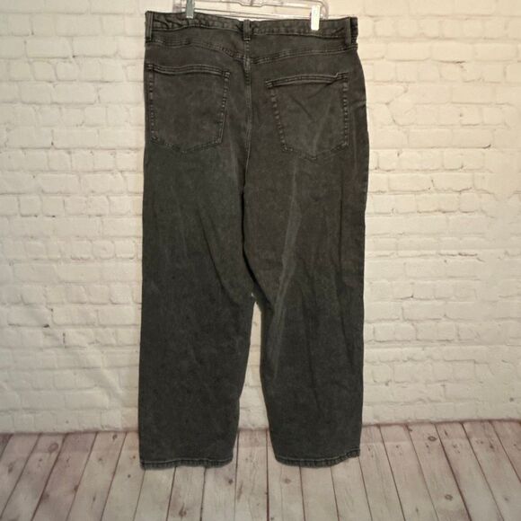 Wild Fable Women’s 90’s Relaxed Straight Jeans – Size 17 – Gray Wash – NWOT - Picture 2 of 2